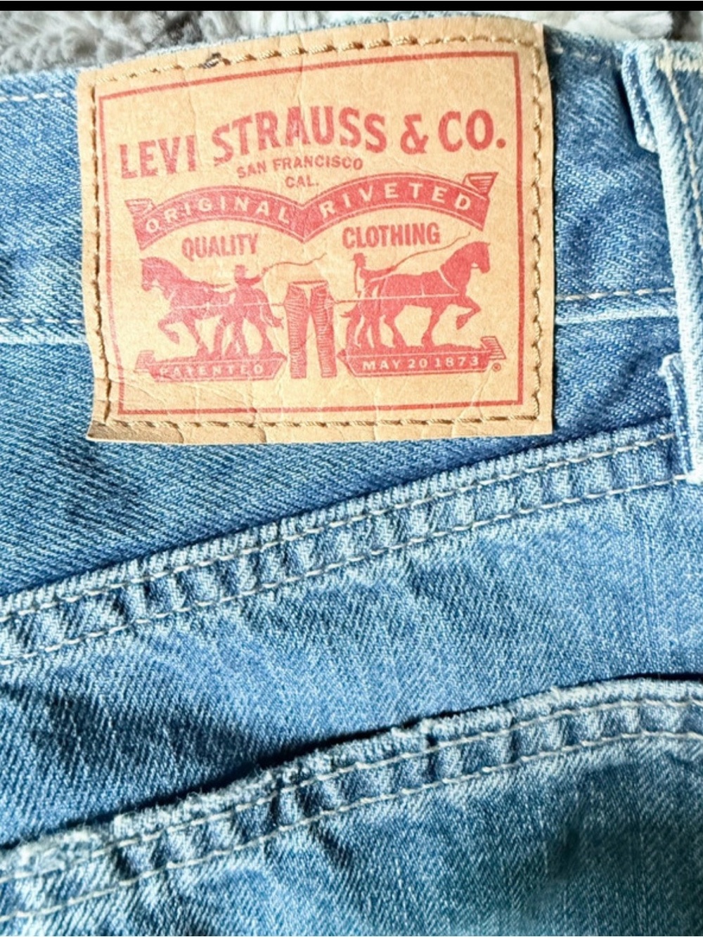Straight Leg Women's Jeans with Knee Rips - Blue - Picture 7 of 9